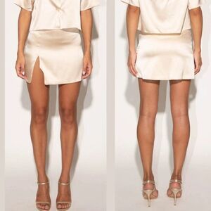 Mother of All Berri Silk Blend Mini Skirt Beige Size Small NWOT $390 MSRP